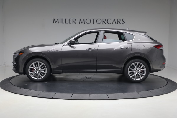 Used 2022 Maserati Levante GT for sale $42,900 at Alfa Romeo of Greenwich in Greenwich CT 06830 3