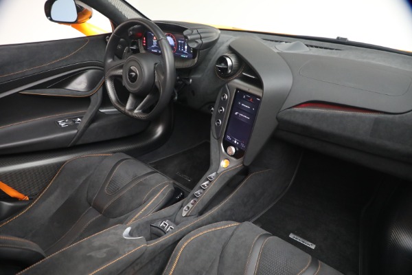 Used 2025 McLaren 750S Spider Performance for sale $369,900 at Alfa Romeo of Greenwich in Greenwich CT 06830 26