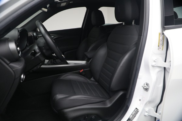 Used 2024 Alfa Romeo Tonale Hybrid Ti for sale $28,900 at Alfa Romeo of Greenwich in Greenwich CT 06830 15