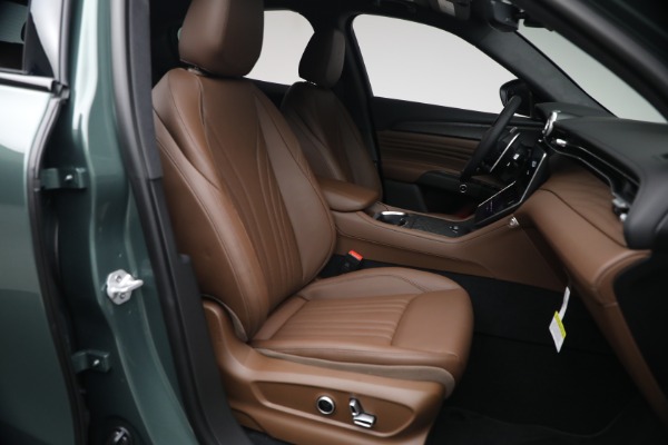 New 2026 Maserati Grecale Modena V6 for sale $96,295 at Alfa Romeo of Greenwich in Greenwich CT 06830 16
