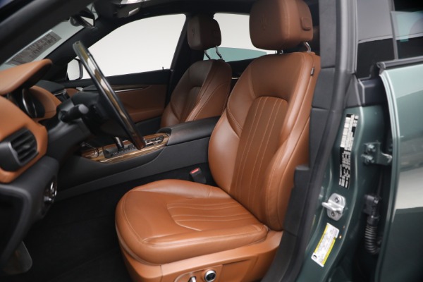 Used 2022 Maserati Levante GT for sale $42,900 at Alfa Romeo of Greenwich in Greenwich CT 06830 13