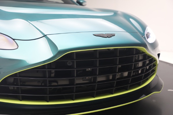Used 2023 Aston Martin Vantage V12 for sale $245,900 at Alfa Romeo of Greenwich in Greenwich CT 06830 24