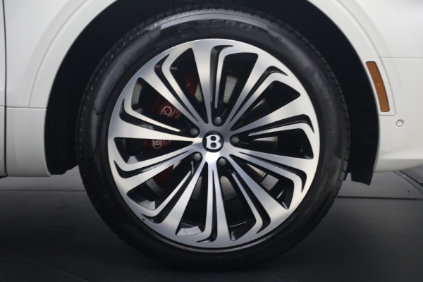 Used 2022 Bentley Bentayga V8 for sale $137,900 at Alfa Romeo of Greenwich in Greenwich CT 06830 17
