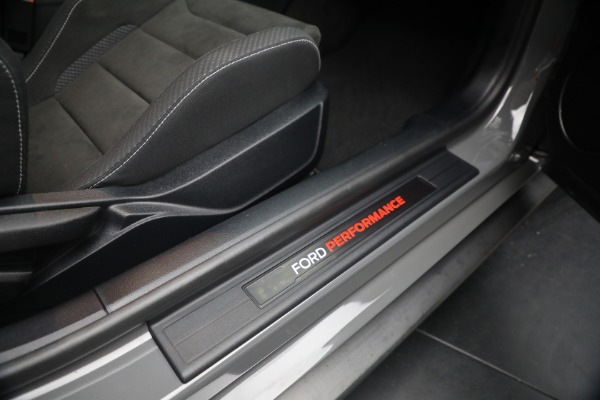 Used 2018 Ford Mustang Shelby GT350 for sale $53,900 at Alfa Romeo of Greenwich in Greenwich CT 06830 26