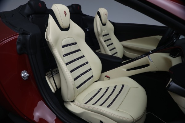 Used 2025 Ferrari Roma Spider for sale $317,900 at Alfa Romeo of Greenwich in Greenwich CT 06830 18