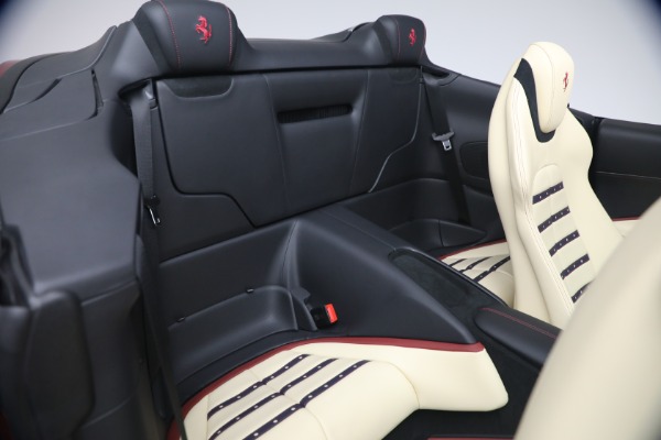 Used 2025 Ferrari Roma Spider for sale $317,900 at Alfa Romeo of Greenwich in Greenwich CT 06830 19