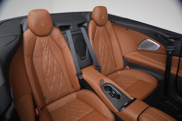 New 2026 Maserati GranCabrio for sale $178,105 at Alfa Romeo of Greenwich in Greenwich CT 06830 20