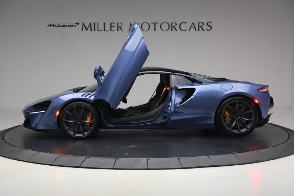 New 2026 McLaren Artura Spider Performance for sale $336,300 at Alfa Romeo of Greenwich in Greenwich CT 06830 15