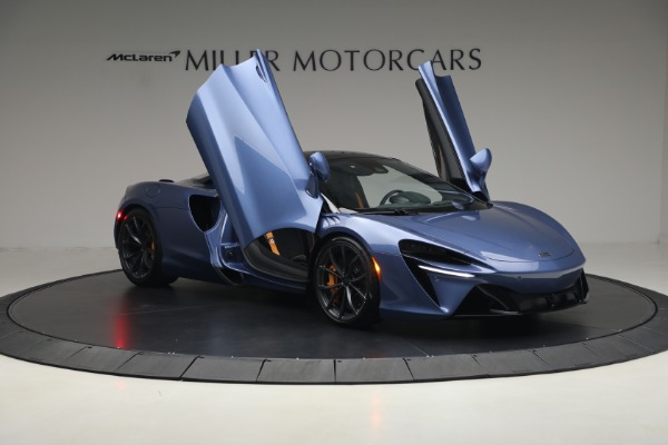 New 2026 McLaren Artura Spider Performance for sale $336,300 at Alfa Romeo of Greenwich in Greenwich CT 06830 20
