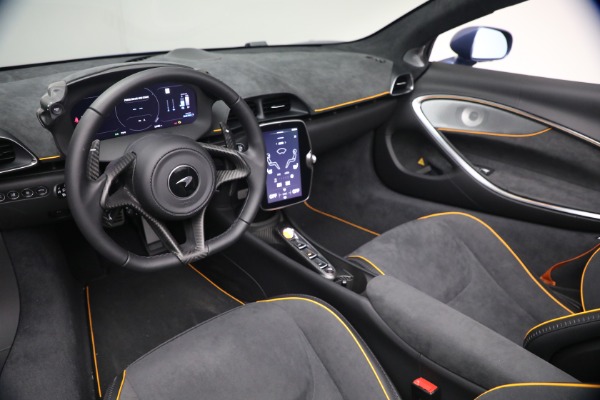 New 2026 McLaren Artura Spider Performance for sale $336,300 at Alfa Romeo of Greenwich in Greenwich CT 06830 23