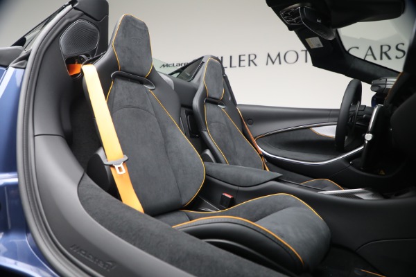 New 2026 McLaren Artura Spider Performance for sale $336,300 at Alfa Romeo of Greenwich in Greenwich CT 06830 24