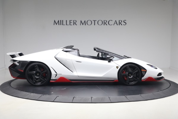 Used 2017 Lamborghini Centenario Roadster for sale $3,995,000 at Alfa Romeo of Greenwich in Greenwich CT 06830 8