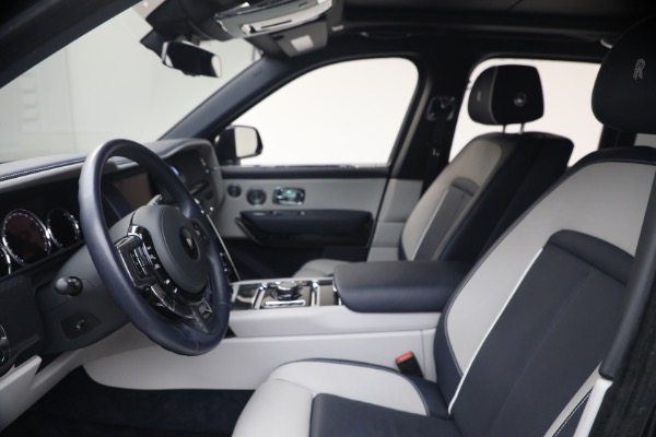 Used 2022 Rolls-Royce Black Badge Cullinan for sale Call for price at Alfa Romeo of Greenwich in Greenwich CT 06830 16