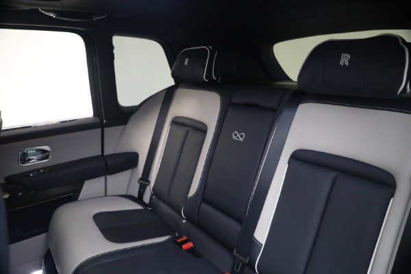 Used 2022 Rolls-Royce Black Badge Cullinan for sale Call for price at Alfa Romeo of Greenwich in Greenwich CT 06830 21