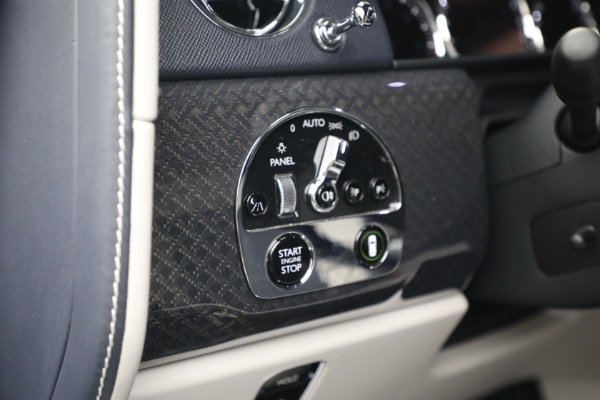 Used 2022 Rolls-Royce Black Badge Cullinan for sale Call for price at Alfa Romeo of Greenwich in Greenwich CT 06830 28