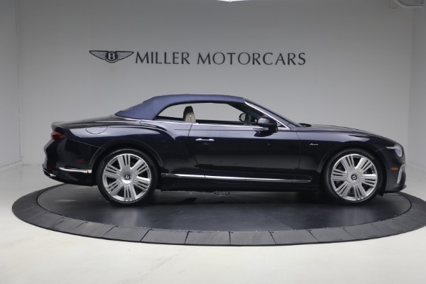 New 2026 Bentley Continental GTC Azure for sale $385,660 at Alfa Romeo of Greenwich in Greenwich CT 06830 14
