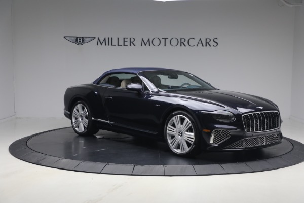 New 2026 Bentley Continental GTC Azure for sale $385,660 at Alfa Romeo of Greenwich in Greenwich CT 06830 15