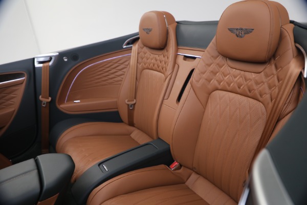 New 2026 Bentley Continental GTC Azure for sale $390,870 at Alfa Romeo of Greenwich in Greenwich CT 06830 26