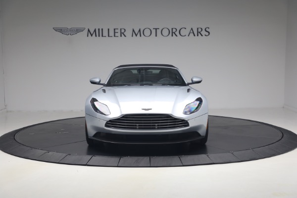 Used 2019 Aston Martin DB11 Volante for sale $105,900 at Alfa Romeo of Greenwich in Greenwich CT 06830 24