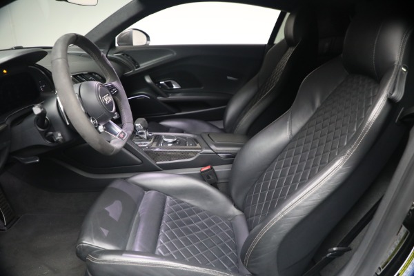 Used 2020 Audi R8 5.2 quattro V10 performance for sale $213,900 at Alfa Romeo of Greenwich in Greenwich CT 06830 22