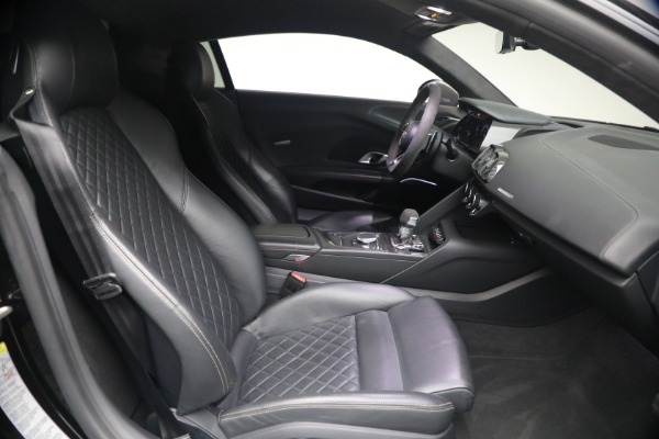 Used 2020 Audi R8 5.2 quattro V10 performance for sale $213,900 at Alfa Romeo of Greenwich in Greenwich CT 06830 25