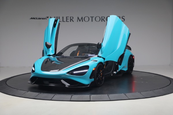 Used 2022 McLaren 765LT Spider for sale $599,900 at Alfa Romeo of Greenwich in Greenwich CT 06830 14