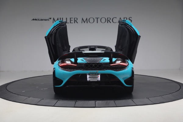 Used 2022 McLaren 765LT Spider for sale $599,900 at Alfa Romeo of Greenwich in Greenwich CT 06830 17
