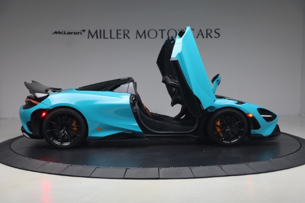 Used 2022 McLaren 765LT Spider for sale $599,900 at Alfa Romeo of Greenwich in Greenwich CT 06830 19