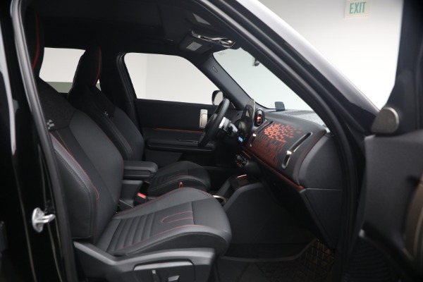 Used 2025 MINI Countryman John Cooper Works ALL4 for sale $42,900 at Alfa Romeo of Greenwich in Greenwich CT 06830 17