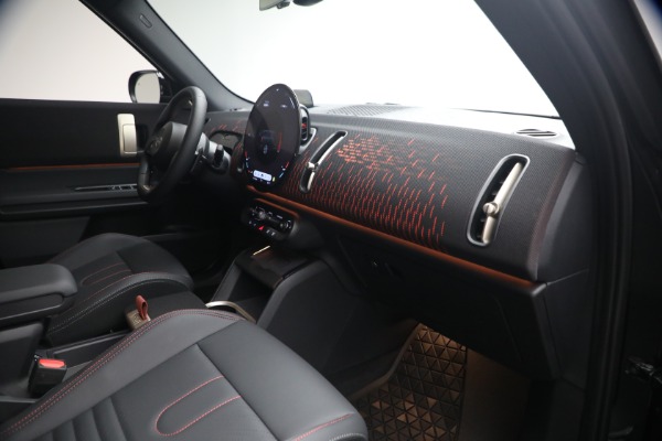 Used 2025 MINI Countryman John Cooper Works ALL4 for sale $42,900 at Alfa Romeo of Greenwich in Greenwich CT 06830 19