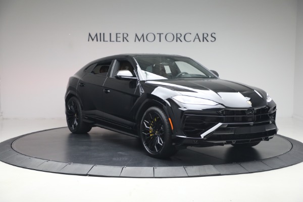 Used 2025 Lamborghini Urus SE for sale $305,900 at Alfa Romeo of Greenwich in Greenwich CT 06830 11
