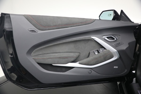 Used 2023 Chevrolet Camaro ZL1 for sale $73,900 at Alfa Romeo of Greenwich in Greenwich CT 06830 28