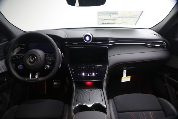 New 2026 Maserati Grecale Modena V6 for sale $96,825 at Alfa Romeo of Greenwich in Greenwich CT 06830 21