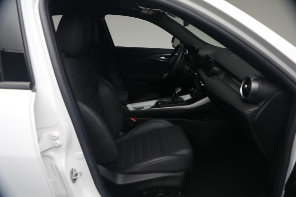 Used 2024 Alfa Romeo Tonale Hybrid Ti for sale $26,900 at Alfa Romeo of Greenwich in Greenwich CT 06830 16