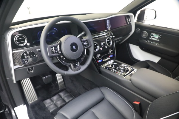 New 2027 Rolls-Royce Black Badge Cullinan for sale $576,350 at Alfa Romeo of Greenwich in Greenwich CT 06830 16