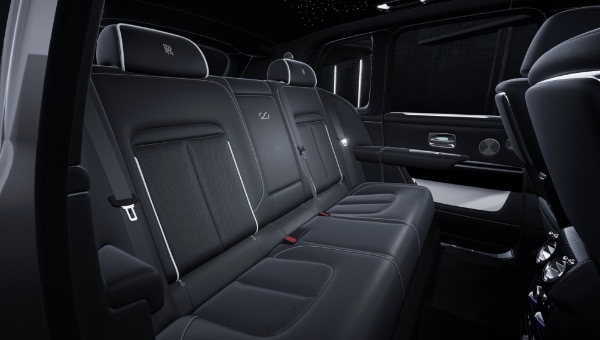 New 2027 Rolls-Royce Black Badge Cullinan for sale $576,350 at Alfa Romeo of Greenwich in Greenwich CT 06830 8