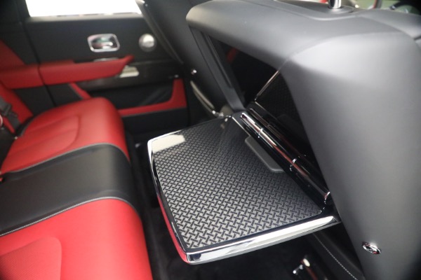 New 2027 Rolls-Royce Black Badge Cullinan for sale $588,050 at Alfa Romeo of Greenwich in Greenwich CT 06830 24