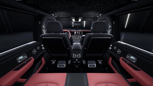 New 2027 Rolls-Royce Black Badge Cullinan for sale $588,050 at Alfa Romeo of Greenwich in Greenwich CT 06830 7