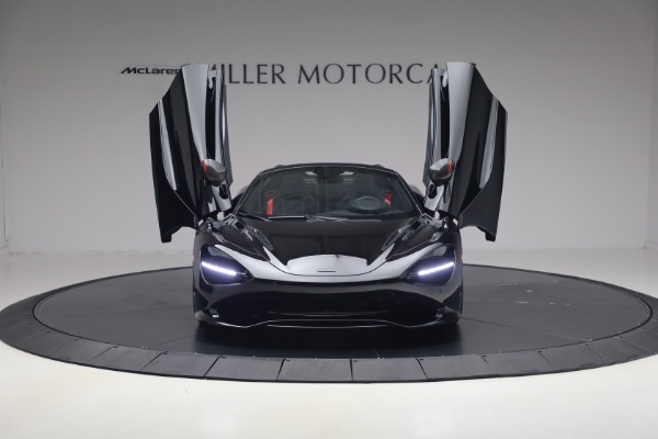 New 2027 McLaren 750S Spider Performance for sale $468,650 at Alfa Romeo of Greenwich in Greenwich CT 06830 13