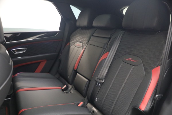 New 2026 Bentley Bentayga Speed V8 for sale $334,815 at Alfa Romeo of Greenwich in Greenwich CT 06830 20