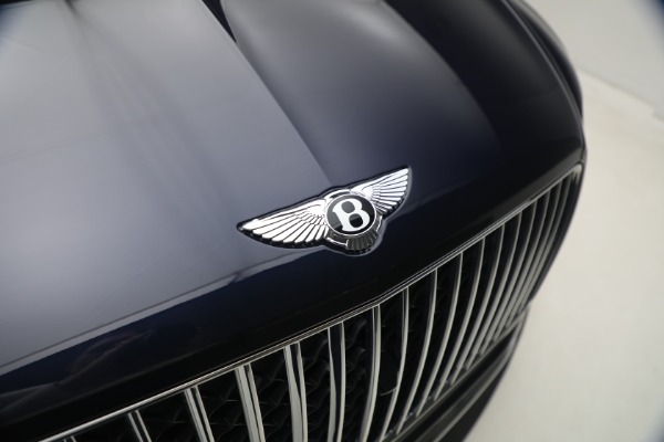 New 2026 Bentley Bentayga Azure V8 for sale $291,615 at Alfa Romeo of Greenwich in Greenwich CT 06830 13