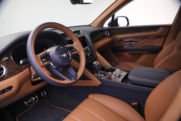 New 2026 Bentley Bentayga Azure V8 for sale $291,615 at Alfa Romeo of Greenwich in Greenwich CT 06830 15