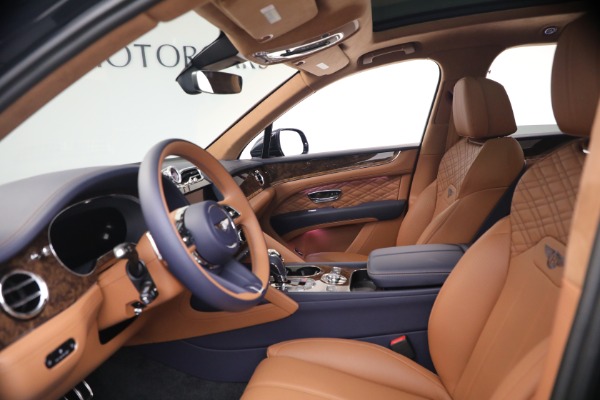 New 2026 Bentley Bentayga Azure V8 for sale $291,615 at Alfa Romeo of Greenwich in Greenwich CT 06830 16