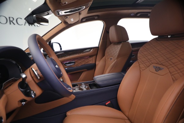 New 2026 Bentley Bentayga Azure V8 for sale $291,615 at Alfa Romeo of Greenwich in Greenwich CT 06830 17