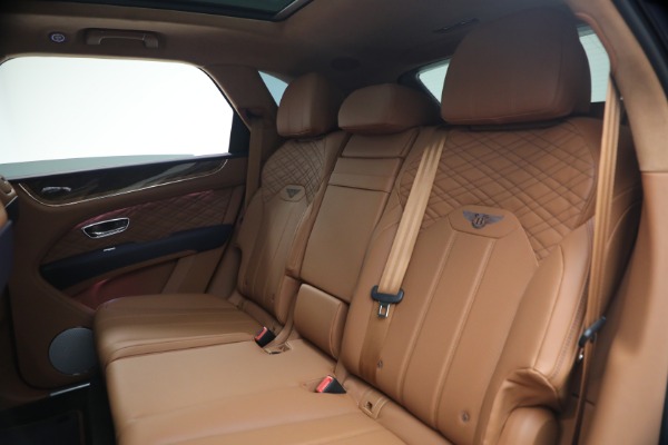 New 2026 Bentley Bentayga Azure V8 for sale $291,615 at Alfa Romeo of Greenwich in Greenwich CT 06830 20
