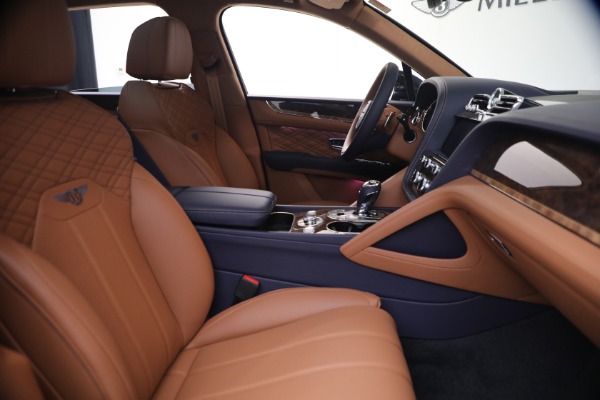 New 2026 Bentley Bentayga Azure V8 for sale $291,615 at Alfa Romeo of Greenwich in Greenwich CT 06830 23