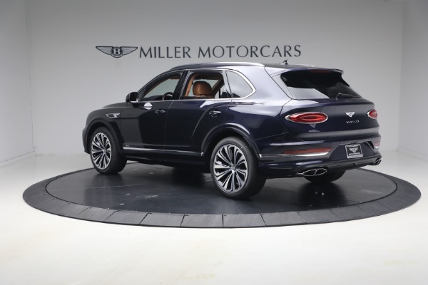 New 2026 Bentley Bentayga Azure V8 for sale $291,615 at Alfa Romeo of Greenwich in Greenwich CT 06830 3