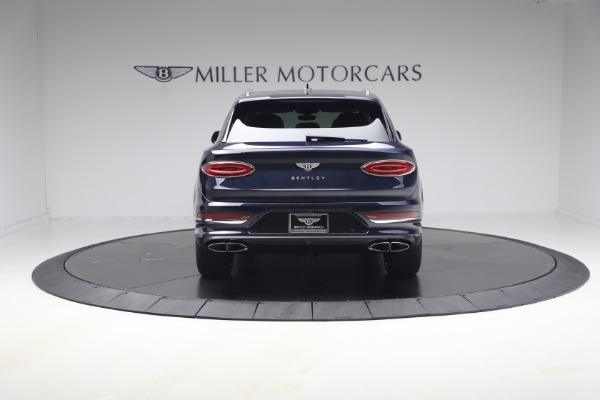 New 2026 Bentley Bentayga Azure V8 for sale $291,615 at Alfa Romeo of Greenwich in Greenwich CT 06830 4