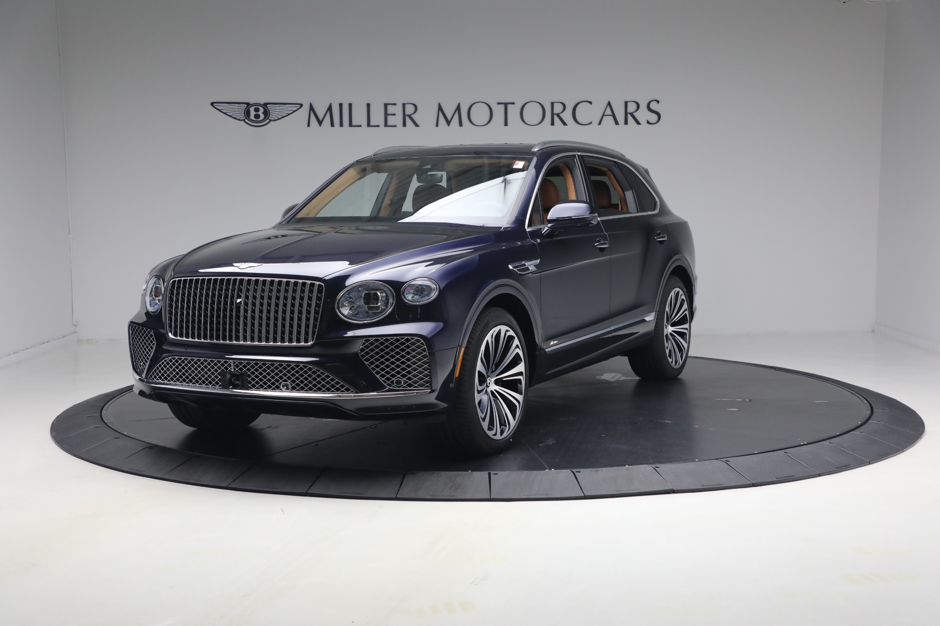New 2026 Bentley Bentayga Azure V8 for sale $291,615 at Alfa Romeo of Greenwich in Greenwich CT 06830 1