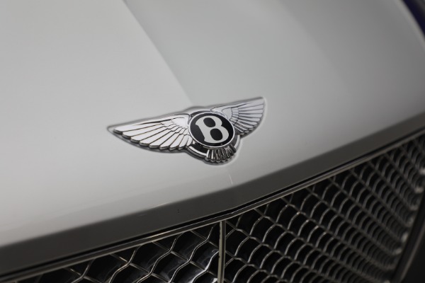 Used 2022 Bentley Bentayga V8 for sale $129,900 at Alfa Romeo of Greenwich in Greenwich CT 06830 13